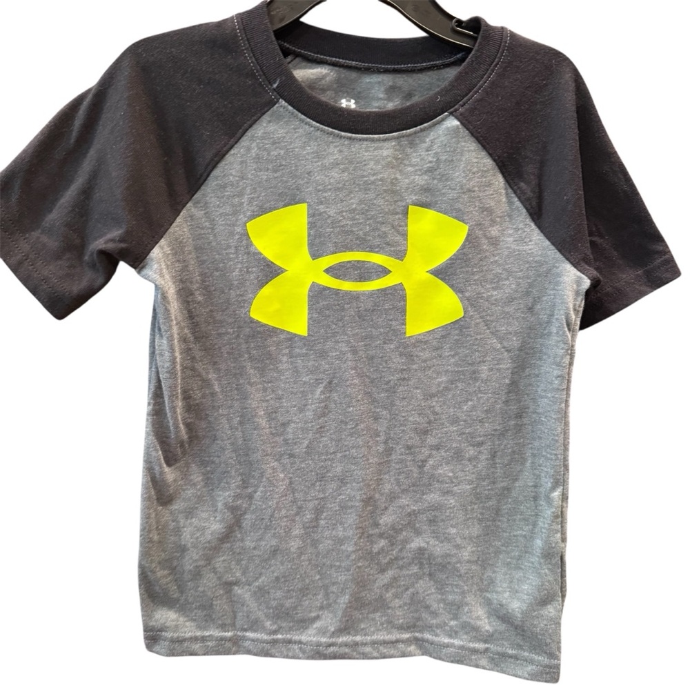 Under Armour Kids Tee in Gray and Black with Neon Yellow Logo, Size 4T